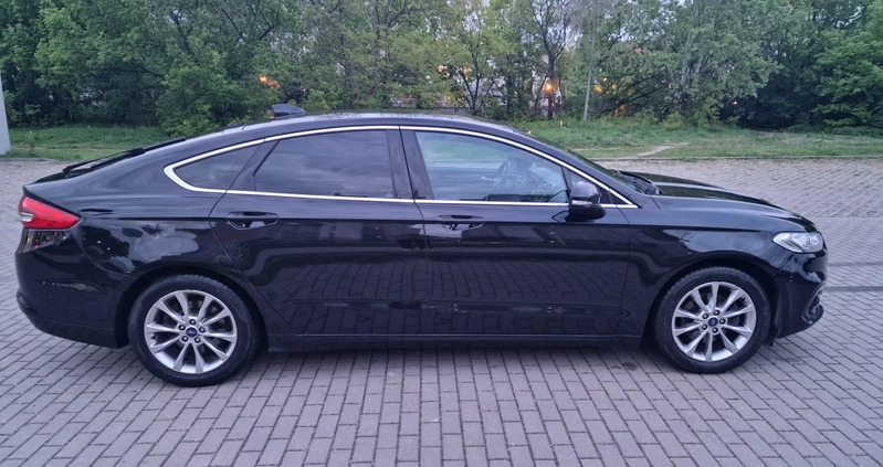 Ford Mondeo cena 87000 przebieg: 99999, rok produkcji 2020 z Warszawa małe 497